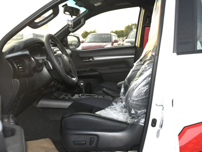 2025 Toyota Hilux 4.0L 6 Cylinder GR Sport Rally Edition Full Option White Black