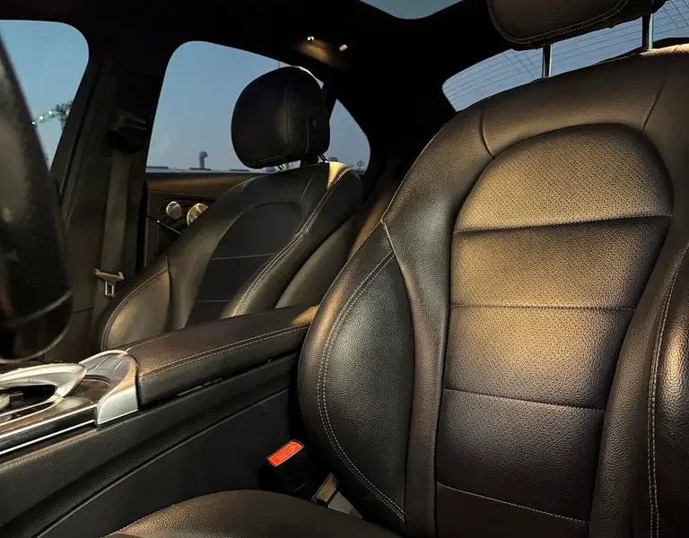 2015 Mercedes-Benz C-Class C300 4Matic 4 Cylinder Petrol Engine White Black Sedan