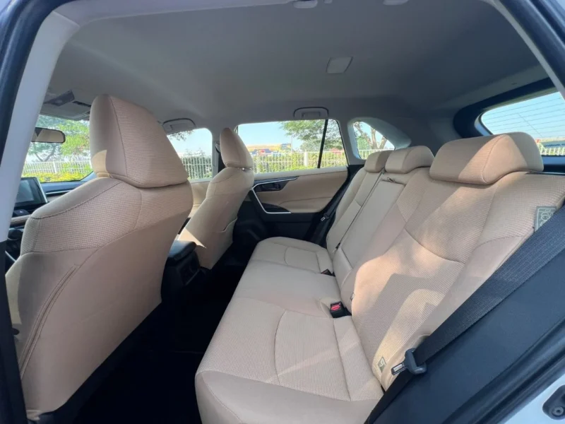 2025 Toyota RAV4 4WD EXR 2.5 Liter 4 Cylinder Petrol Engine White Beige SUV GCC