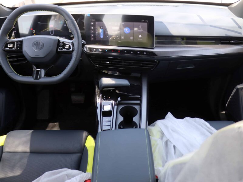 2024 MG One 1.5 Liter 4 Cylinder Engine FWD Bronze Black SUV Petrol