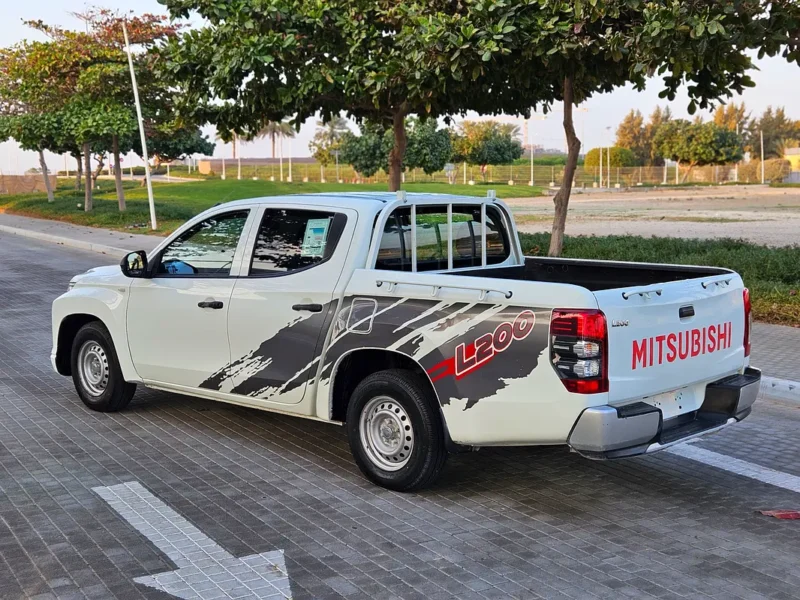 2022 Mitsubishi L200 Double Cabin 4X2 Premium Condition White Grey Pick UP