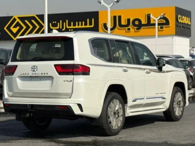 2026 Toyota Land Cruiser VXR 4.0L V6 Engine White Beige SUV GCC Specs