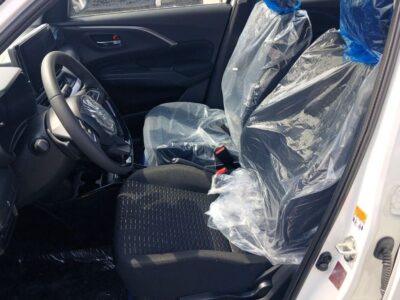 2025 Suzuki SWIFT GLX 1. 2 Litres 4 Cylinders Petrol Engine White Black Hatchback