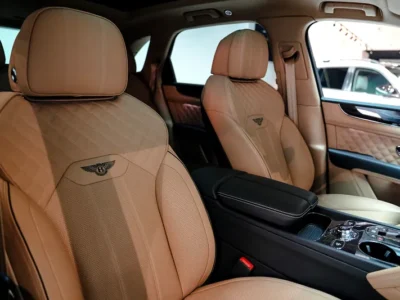 2022 Bentley Bentayga ORIGINAL MANSORY KIT WITH CERTIFICATE 8 Cylinders Petrol Engine Black Beige SUV