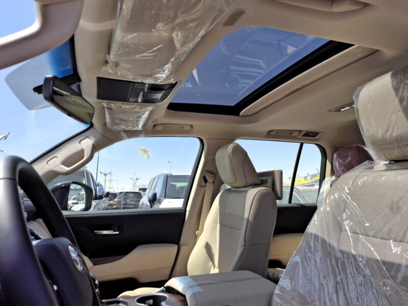 2024 Toyota Land Cruiser GXR 3.3L V6 Twin-Turbo Black Beige SUV Petrol