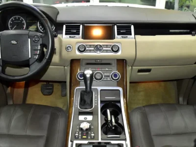 2010 Land Rover Range Rover Sport Supercharged 8 Cylinder White Brown SUV