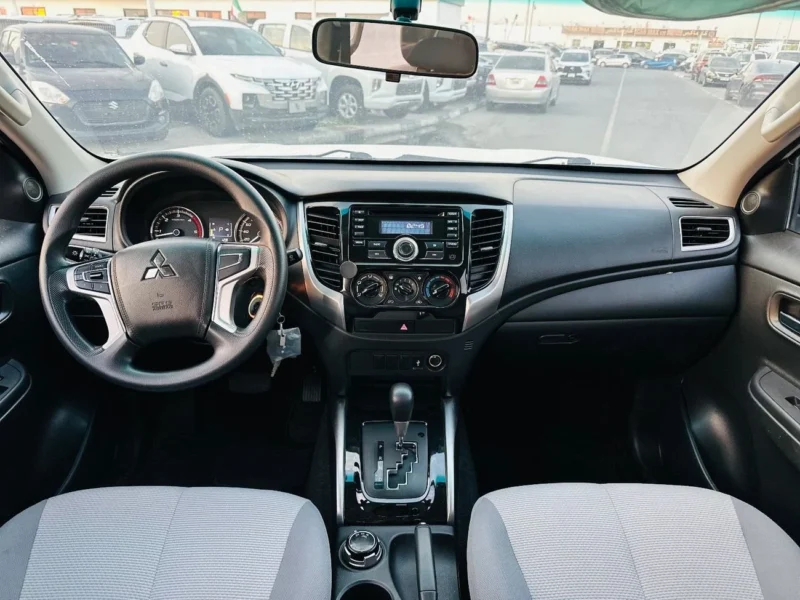 2022 Mitsubishi L200 GLS 2.5L 4 Cylinder Diesel Engine White Grey Pick UP GCC