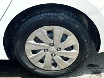 2019 Kia Rio Other 4 Cylinder Petrol Engine White Grey Sedan GCC Specs