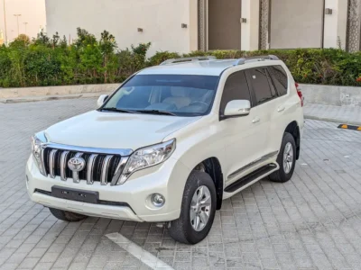 2017 TOYOTA PRADO GCC V4 2.7L White Beige SUV IN EXCELLENT CONDITION