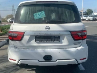 2022 Nissan Patrol LE Titanium 5.6L 8 Cylinder Petrol Engine White Tan SUV GCC