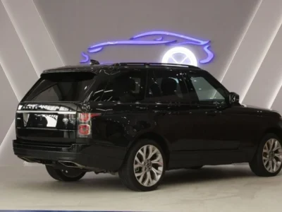 2018 Land Rover Range Rover Vogue SE 5.0L 8 Cylinder Engine Black Brown SUV