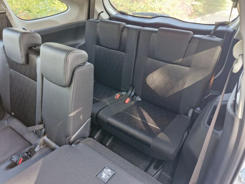 2025 TOYOTA VELOZ 1.5 Liter 4 Cylinder Engine PETROL GCC White Black SUV