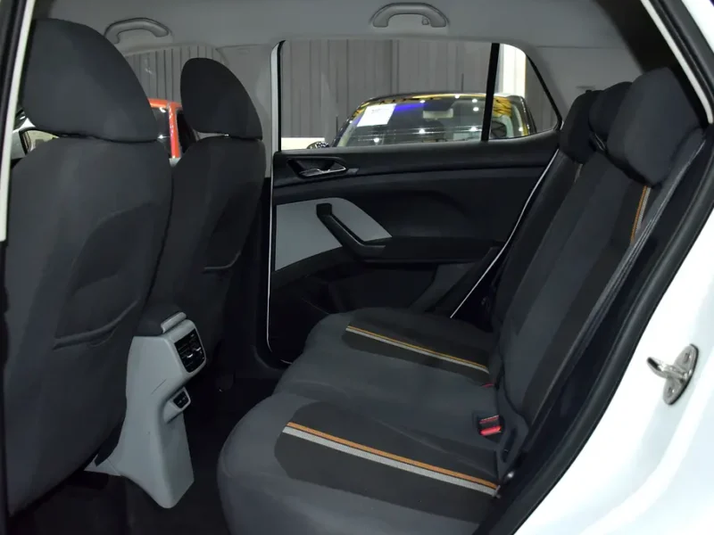 2023 Skoda Kushaq Style 4 Cylinder Petrol Engine White Grey SUV GCC Specs