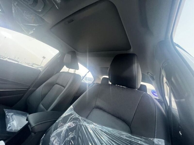 2024 TOYOTA COROLLA 1.8L HEV 4 Cylinders Engine White Black Sedan FWD