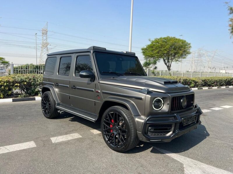 2022 Mercedes-Benz AMG G 63 BRABUS 700 4.0-liter V8 Biturbo Grey Red SUV GCC