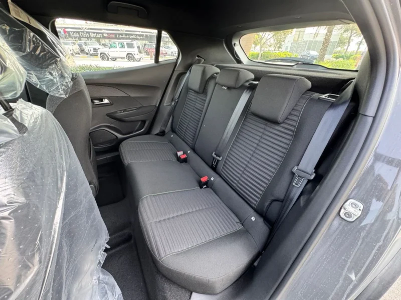 2025 Peugeot 2008 Active GCC 1.2L 4 Cylinder Engine CUV FWD Grey Black SUV