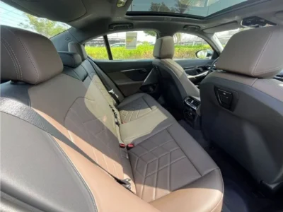 2024 BMW 520I 2.0 Litres 4 Cylinders Petrol Engine Black Tan Sedan