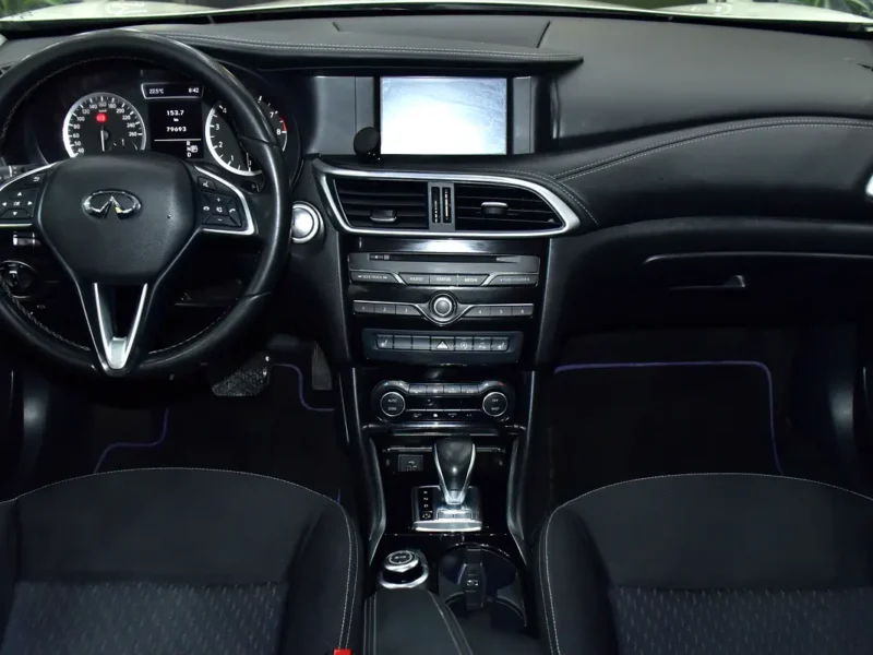 2018 Infiniti Q30 Comfort 4 Cylinder Petrol Engine White Black Hatchback GCC