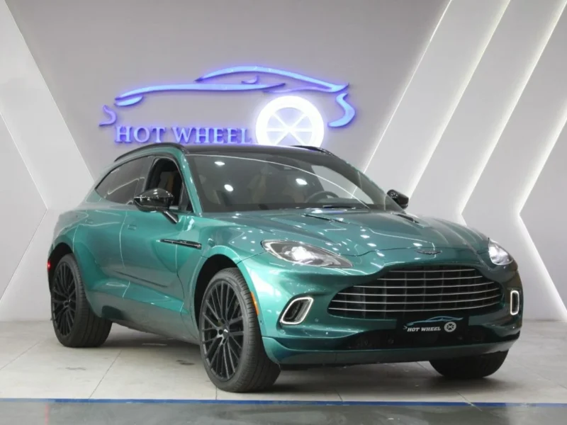 2022 Aston Martin DBX 550 4.0L twin-turbo V8 Engine Green Black SUV