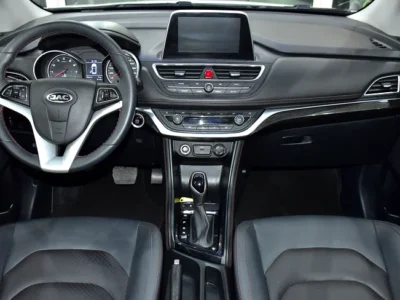 2023 JAC S3 Luxury 4 Cylinders Petrol Engine White Black Crossover GCC