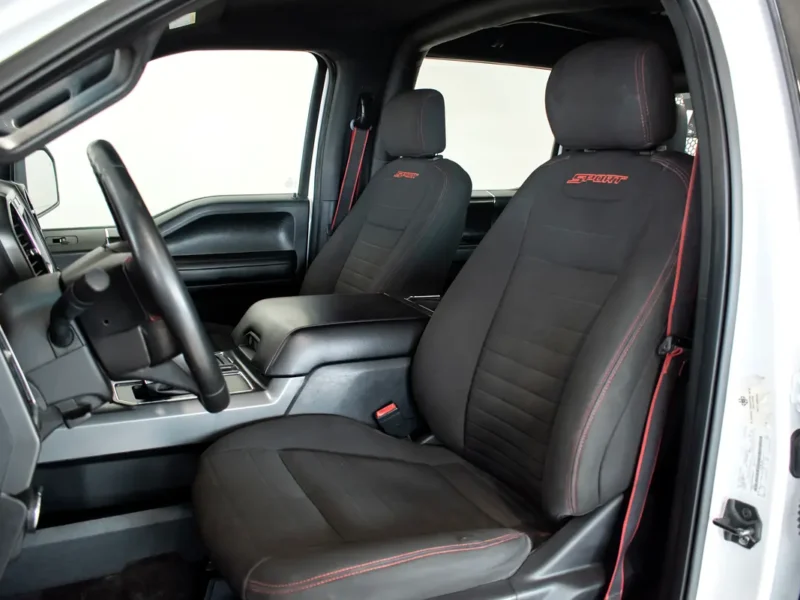 2018 Ford F-Series Pickup Base 8 Cylinder Petrol Engine White Black Pickup GCC