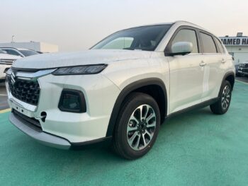 2024 Suzuki Grand Vitara 1.5L 4-cylinder Petrol Engine White Black SUV
