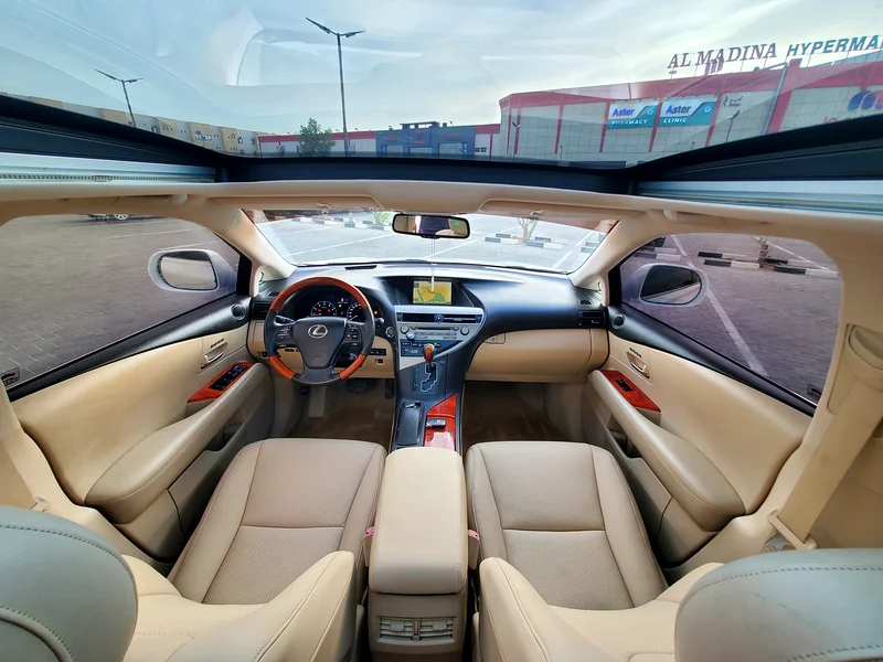 2009 Lexus RX-Series RX350 V6 Engine 3.5 Litres White Beige SUV Full Option GCC