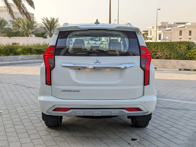 2022 Mitsubishi Montero Sport GLS 4WD Premium 6 Cylinders White Beige SUV