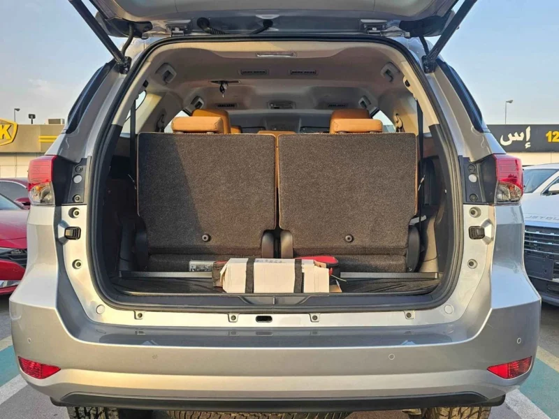 2024 Toyota Fortuner 4.0 Litres V6 Engine PETROL Silver Tan SUV GCC Specs