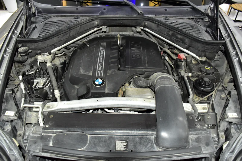 2012 BMW X6 Xdrive35i 6 Cylinders Petrol Engine Grey Beige SUV GCC Specs