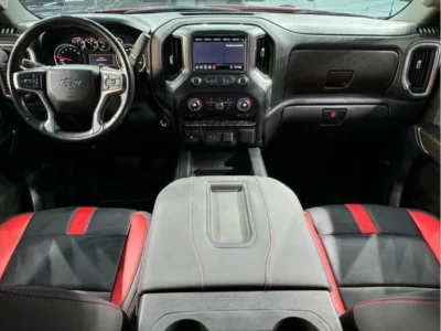 2021 Chevrolet Silverado Trail Boss Edition 5.3 L 8 Cylinders Engine Red Black Truck