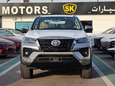 2024 Toyota Fortuner 4.0 Litres V6 Engine PETROL Silver Tan SUV GCC Specs