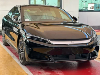 2025 BYD HAN Hybrid 4 Cylinder Engine Black Brown Sedan