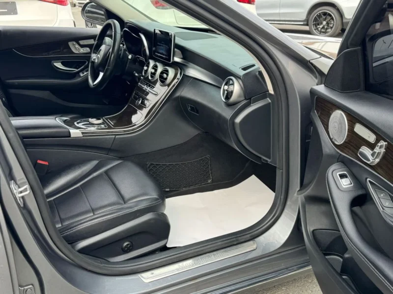 2015 MERCEDES-BENZ C300 4MATIC 2.0L 4 Cylinder Petrol Engine Grey Black Sedan