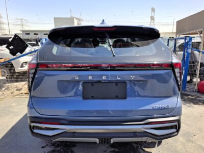 2025 Geely Starray 2.0 Liters 4 Cylinder Engine Glossy Blue Black SUV AT Petrol