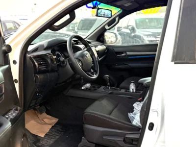 2026 TOYOTA HILUX ADVENTURE 4.0 L 6 Cylinders Engine White Black Pick UP