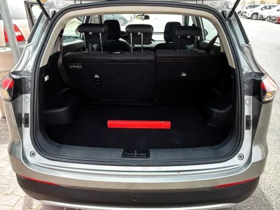 2022 Chevrolet Groove LT 4 Cylinder Petrol Engine Grey Black SUV GCC Specs