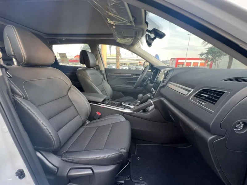 2024 Renault Koleos 2.5 Liters 4 Cylinders Petrol Engine White Black SUV