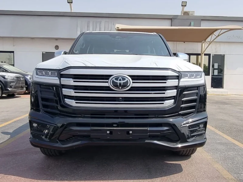 2025 TOYOTA LAND CRUISER 3.3L DIESEL VXR FULL OPTION Black Red SUV