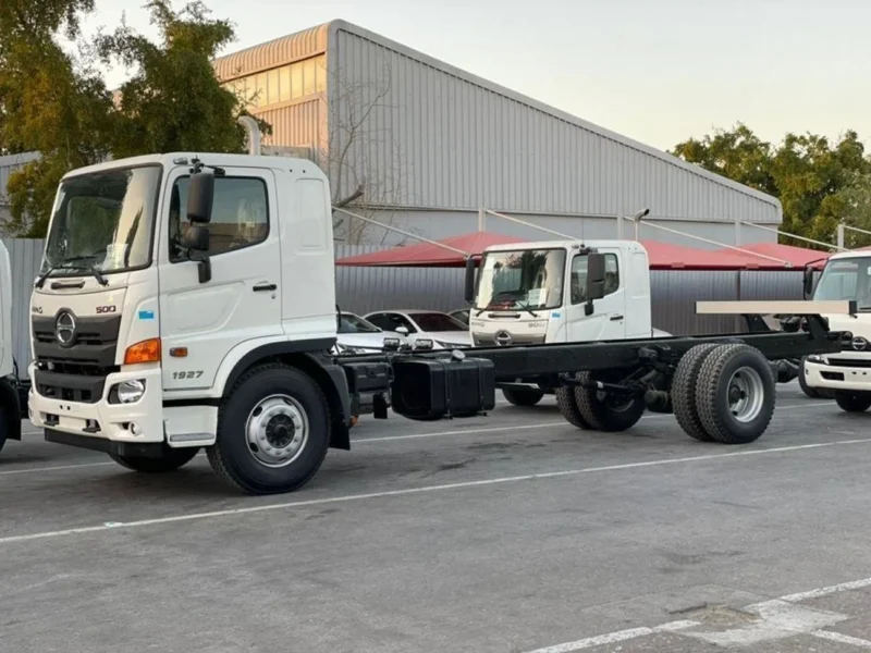 2025 Hino 500 Hino 500 1927 13 Tons 8 Cylinder Diesel Engine White Black Truck