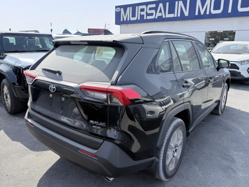 2025 Toyota RAV 4 XLE 2.5L 4 Cylinder Engine Black Beige SUV Petrol