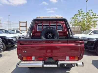 2025 Toyota LC Pickup DC AT 2.8L 4-cylinder Turbo Diesel Diff Lock Red Tan
