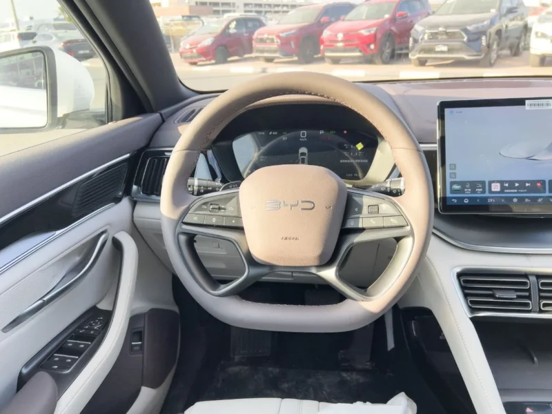 2025 BYD Song Plus Luxury DM-i 1.5L 4 Cylinder Petrol Engine White SUV