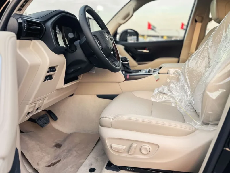 2026 Toyota Land Cruiser LC300 GXR 4.0L 6 Cylinder Petrol Engine Black Beige SUV