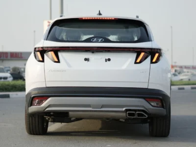 2026 Hyundai Tucson 1.6L T‑GDi turbocharged inline 4 Petrol White Beige SUV