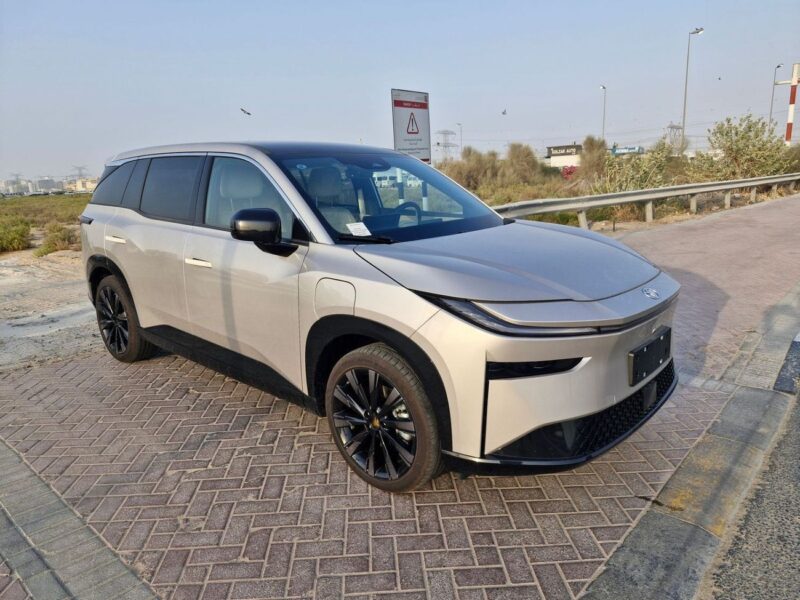 2025 TOYOTA bZ3 X 610 MAX Intelligent Driving Silver Beige SUV