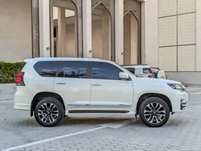 2020 TOYOTA PRADO FULL OPTION V4 Engine 2.7L GCC White Beige SUV
