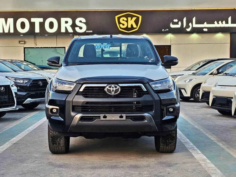 2026 Toyota Hilux SR5 ADVENTURE 4.0L V6 PETROL Black Pick Up Truck