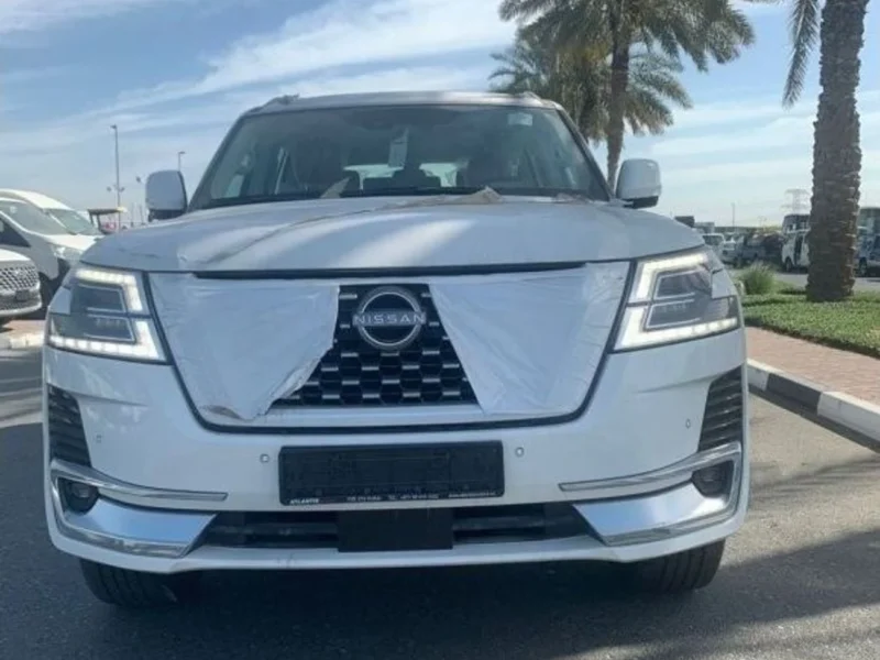 2022 Nissan Patrol LE Titanium 5.6L 8 Cylinder Petrol Engine White Tan SUV GCC