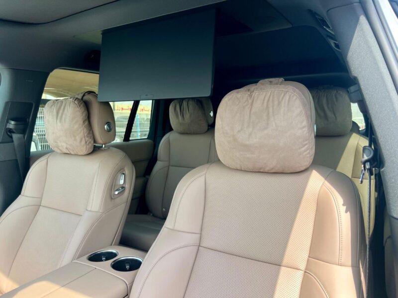 2025 LI AUTO L9 ULTRA 1.5 Litres 4 Cylinder Hybrid Engine Silver Beige SUV